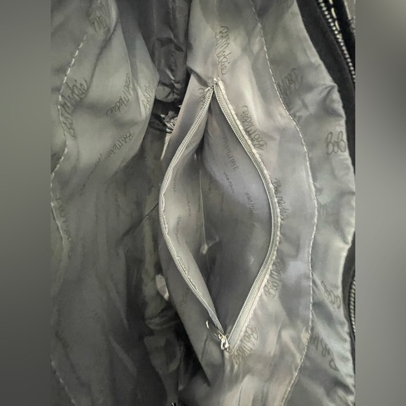 Bob Mackie Black Large Crocodile Embossed Design Shoulder Bag - Picture 12 of 16